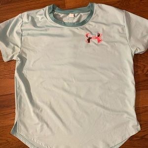 Under Armour Shirt, size youth M